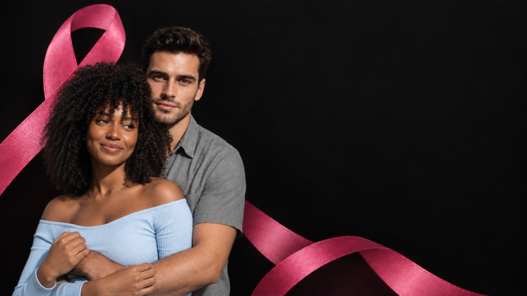 Un couple enlacé et un ruban rose sur fond noir